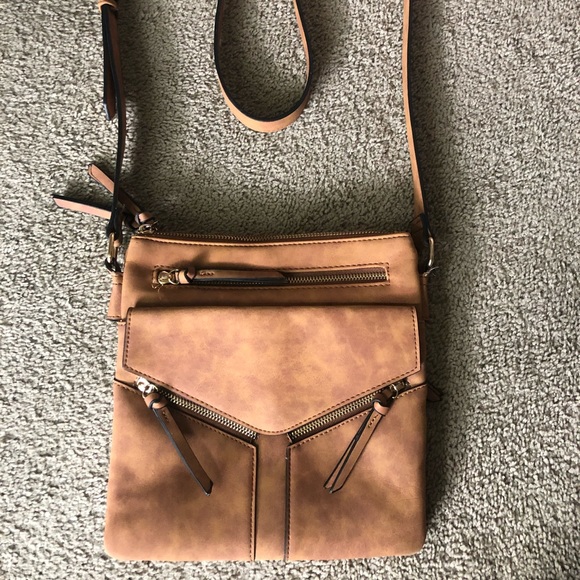 Handbags - EUC Crossbody Purse